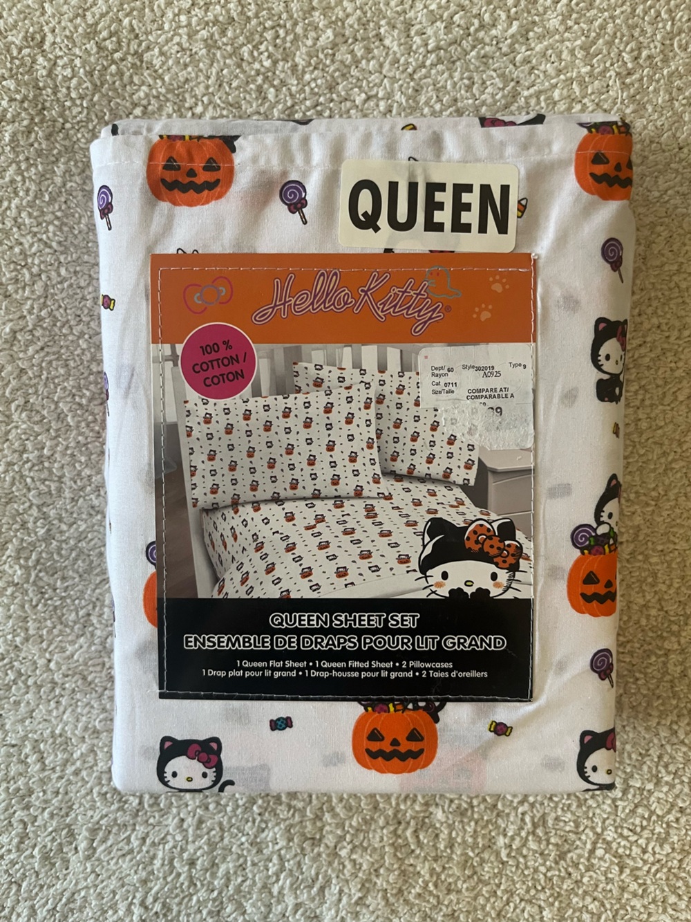 Hello Kitty White Queen Sheet Set with  Halloween Motifs 100% cotton